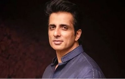 Sonu Sood to help IAS aspirants, launches scholarship in name of his mother