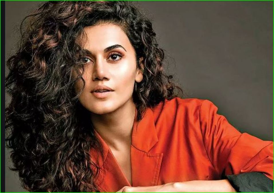Taapsee Pannu consider a curse to work with this director, completes shooting for this film