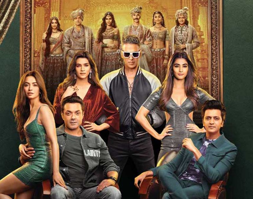 Housefull 4:  'Bhoot' Song poster released, this veteran actor's unique look came to the fore!
