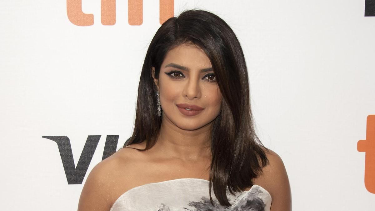 Priyanka Chopra was very scared of Farhan Akhtar, know the whole matter