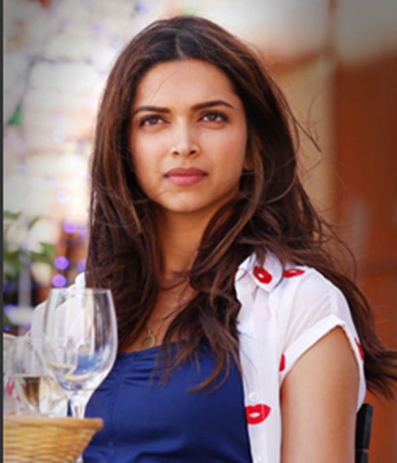 Deepika Padukone looks stunning in these pictures, photoshoot for this magazine