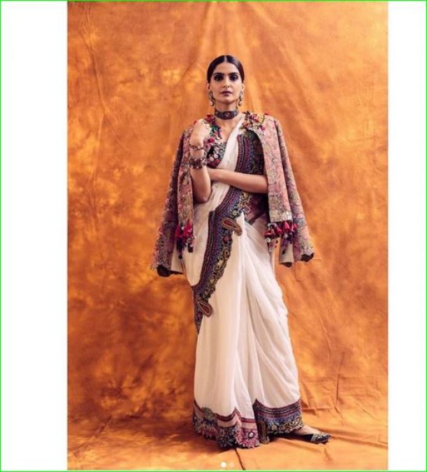 Sonam Kapoor sets Instagram on fire with Jacket on the traditional saree, check out pic here