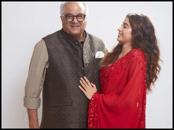 In front of paparazzi, Janhvi Kapoor scolded father Boney Kapoor for this