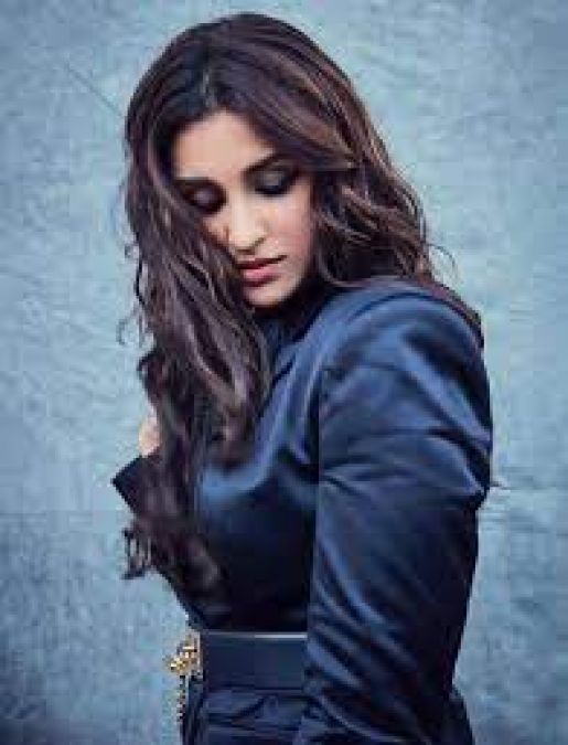 Do you know? Parineeti is a trained singer and has a B A Hons. degree in music