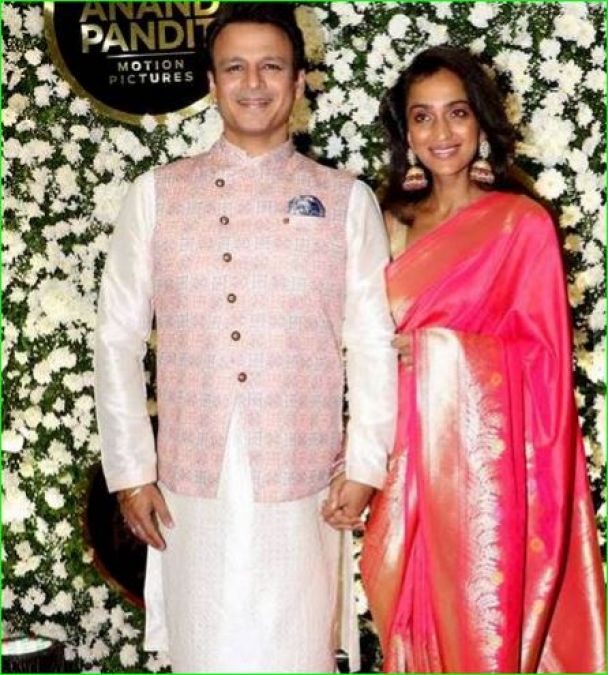 Bollywood stars were seen in a very beautiful style at Diwali party