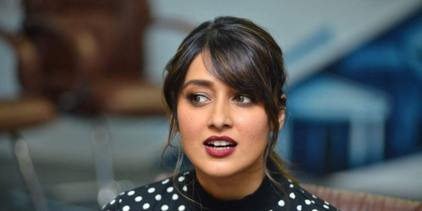 Ileana D'Cruz's hot and sexy style made fans crazy, watch videos here