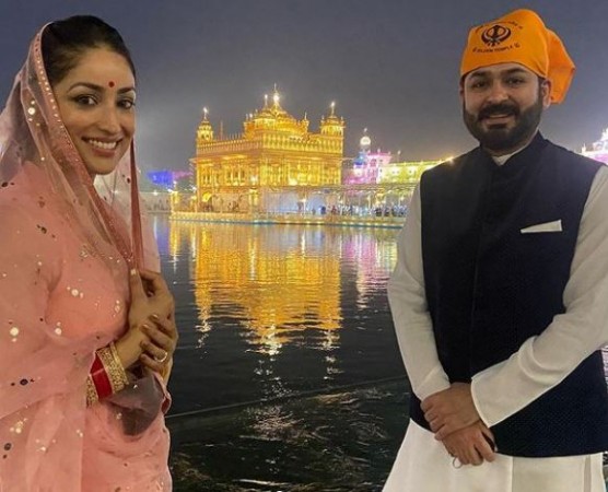 Yami Gautam reached Amritsar with husband, seen with bangles in her hands