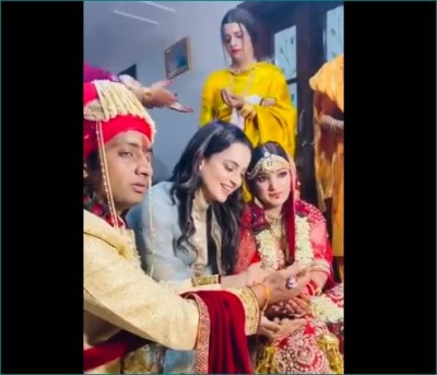 Kangana Ranaut becomes emotional at brother's wedding