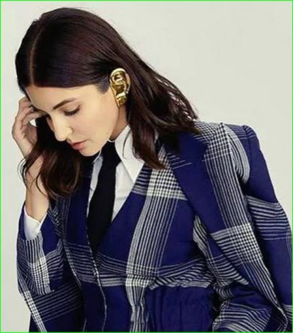 Anushka copies Serena by wearing the same ear cuff, will be shocked to hear its price