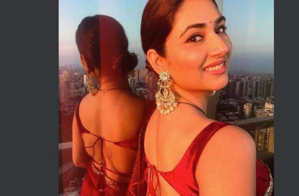 From Shilpa to Yami Gautam, actresses came out in this way on KarvaChauth