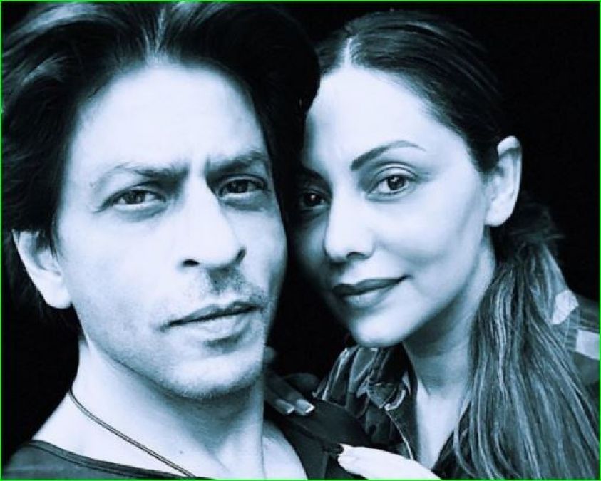 Shah Rukh Khan and Gauri Khan's anniversary: Here's interesting love story of Romance king