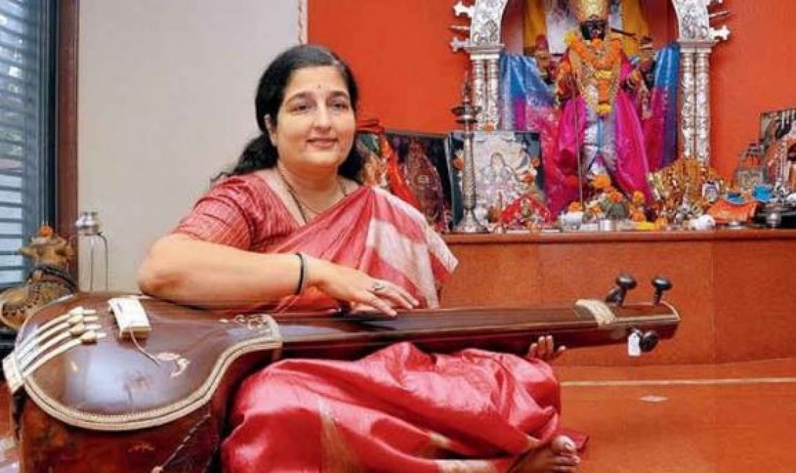 Anuradha Paudwal's affair with Gulshan Kumar! once only sang songs for him