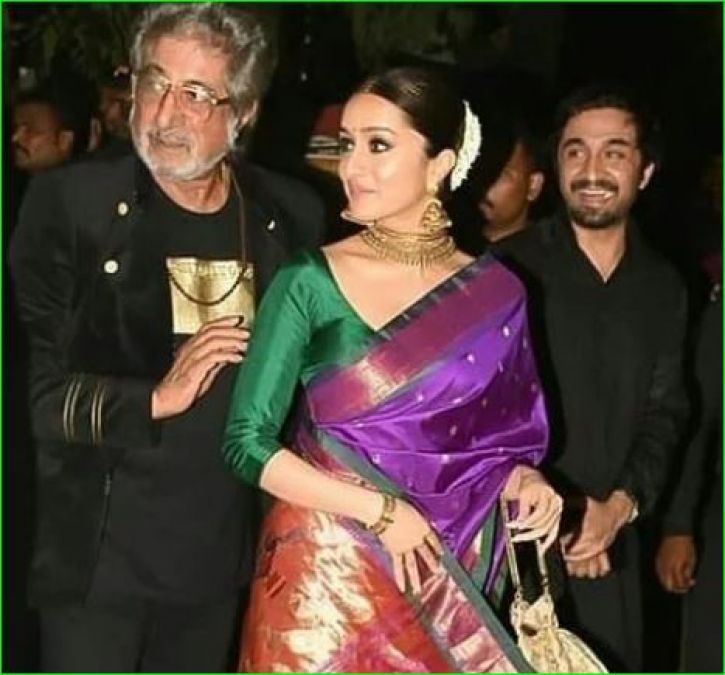 Big stars arrive at Bachchan family's Diwali party