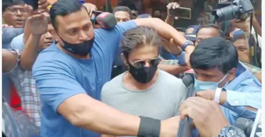 Shah Rukh left home 'Mannat' after Aryan's arrest