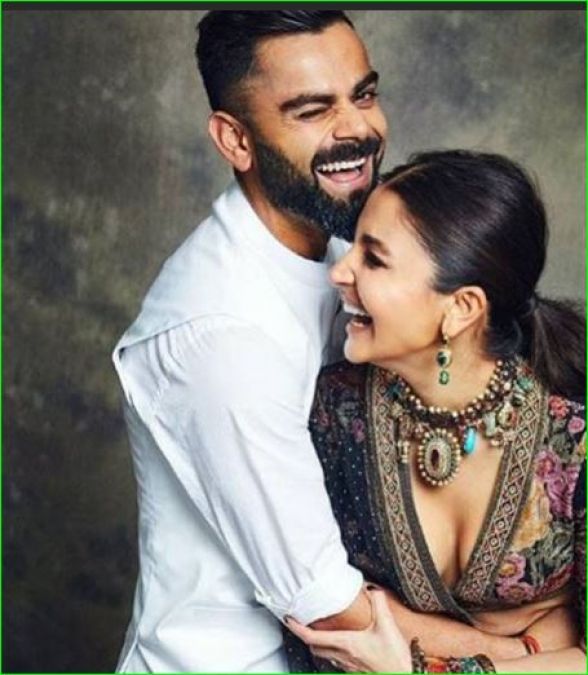 Anushka worships Diwali in simplicity with husband, pictures go viral