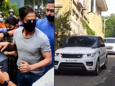 VIDEO: अपने लाड़ले को लेने 4 गाड़ियों का काफिला लेकर घर से निकले शाहरुख खान