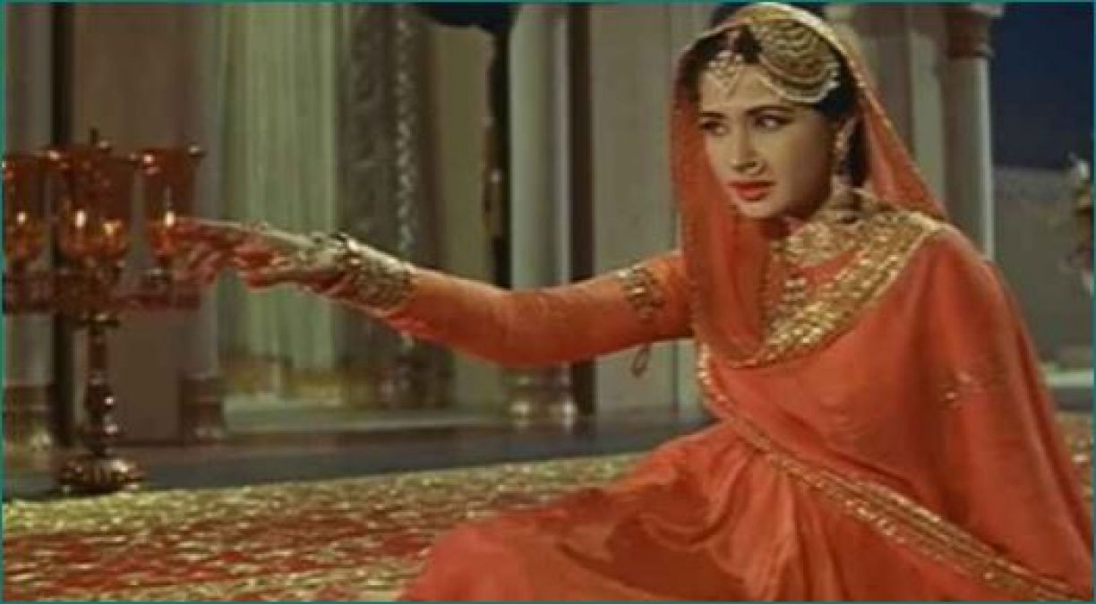 Know interesting facts about 'Tragedy Queen', Meena Kumari