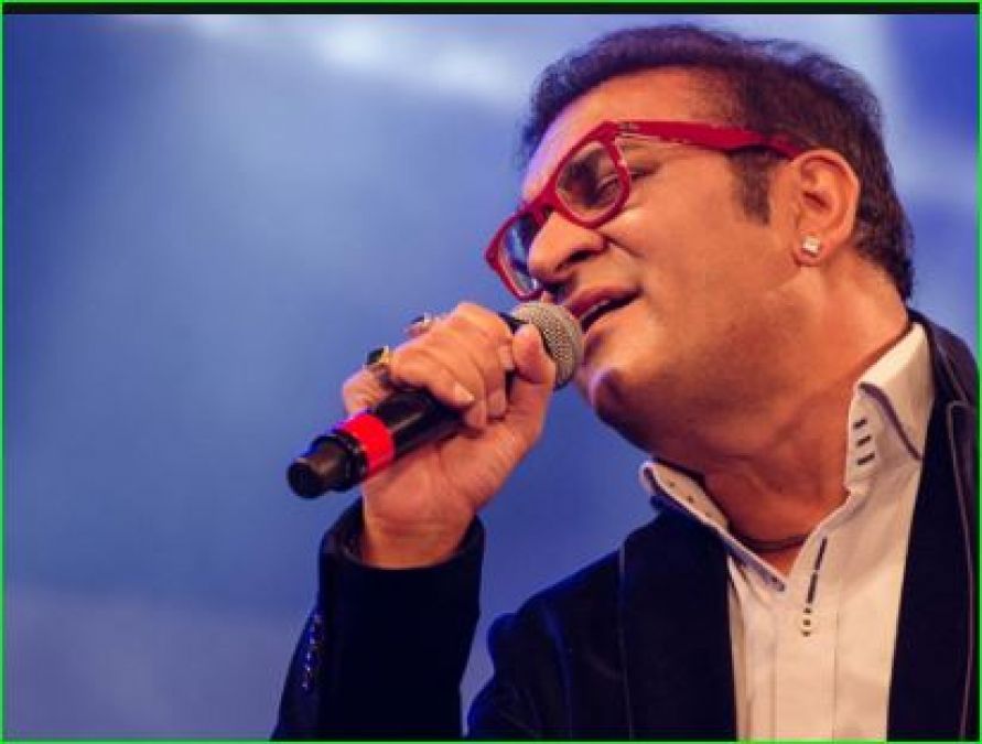 Abhijeet went to study chartered accountancy but became the king of the music industry