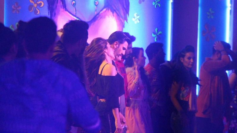 सिम्बा : रणवीर-सारा का डांस नंबर, क्लब में दिखा पार्टी वाला माहौल