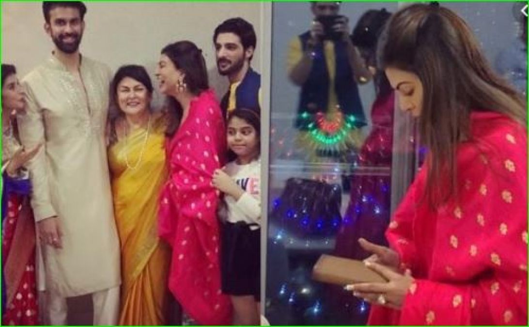 Sushmita Sen celebrates special Diwali with sister-in-law and boyfriend