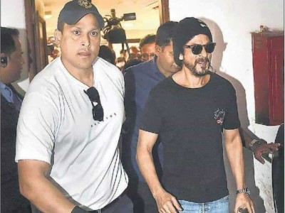 Find out who is Shah Rukh Khan's bodyguard who took Aryan home from jail?