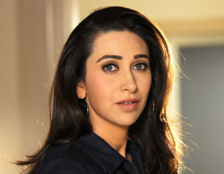 Karishma Kapoor shares an amazing dance video on social media, check it out here