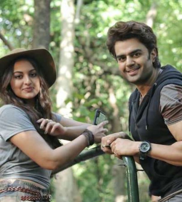 Sonakshi Sinha was doing this work in the forest with Manish, Netizens says this