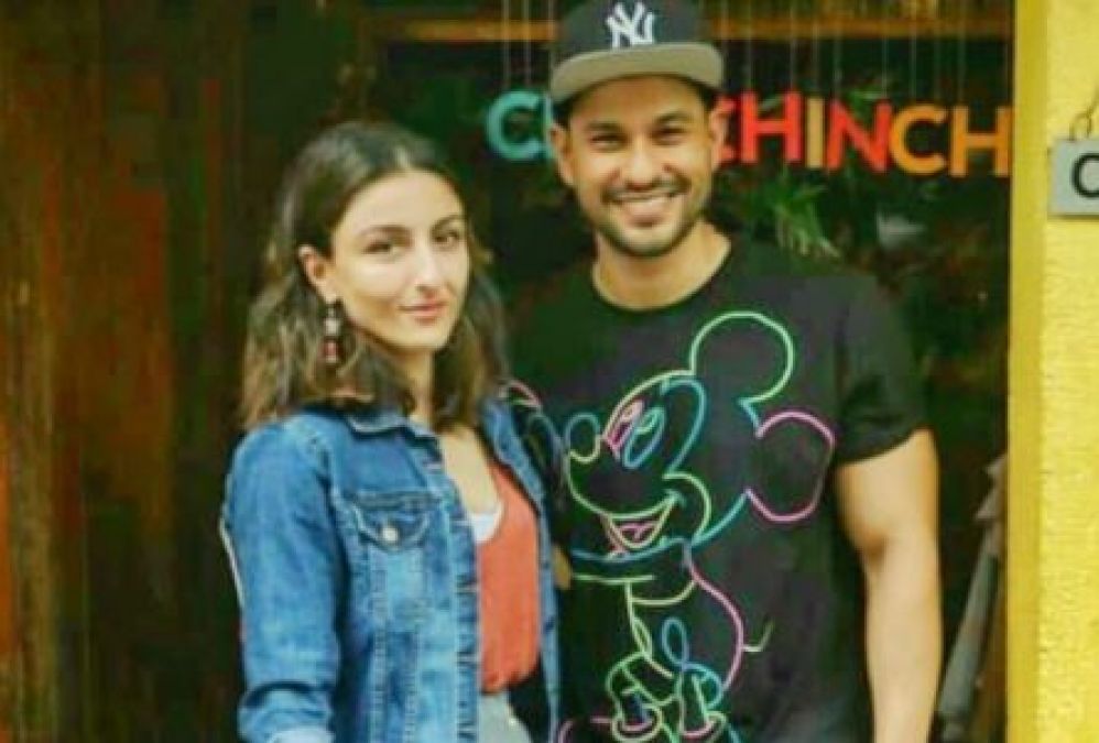 This beautiful picture of Soha Ali Khan and Kunal Khemu is going viral
