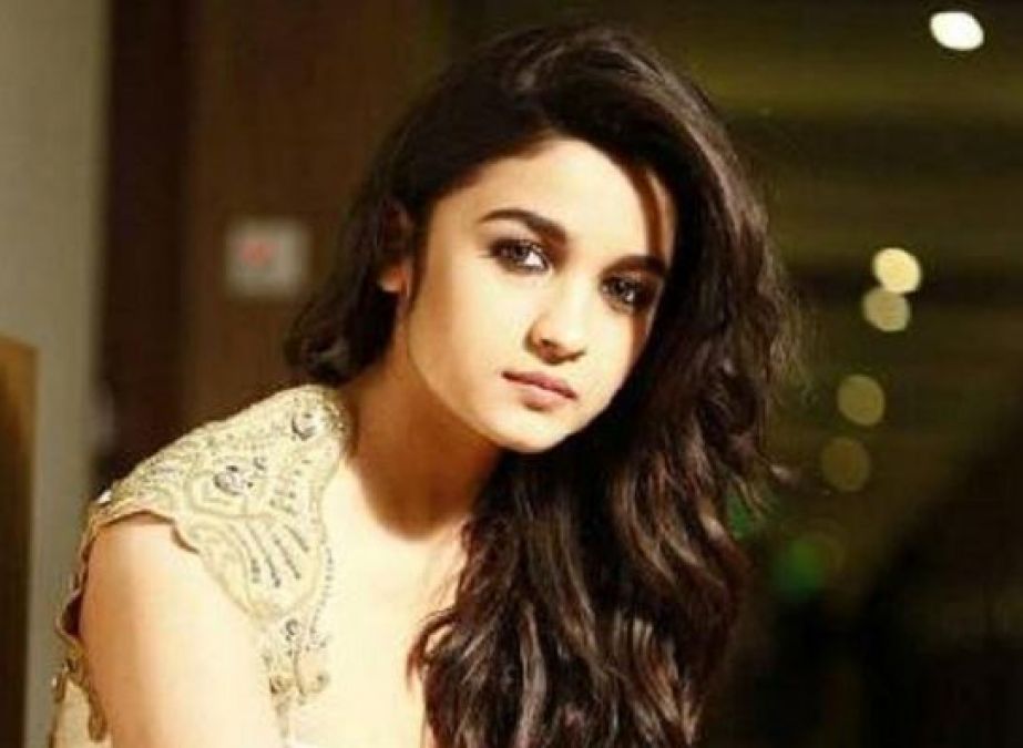 Is Alia Bhatt playing a guest role opposite Ram Charan in RRR?