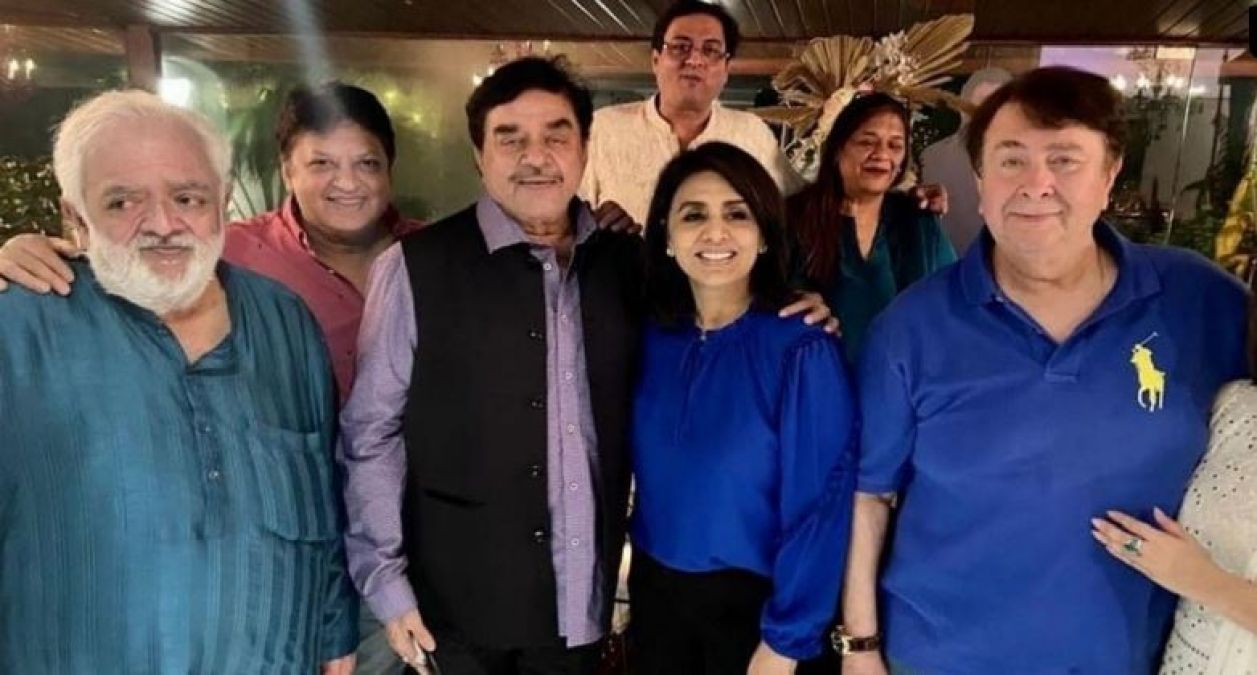 Kapoor family celebrated Rishi Kapoor's birthday with great fanfare from Shatrughan Sinha to many stars