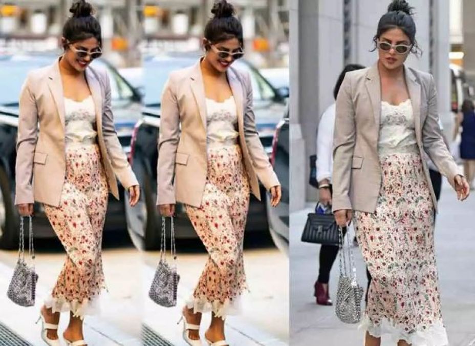 Priyanka Chopra's small bag is a perfect style companion, Know its cost