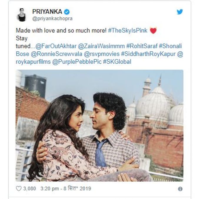 The Sky is Pink: Priyanka and Farhan seen romancing in Delhi