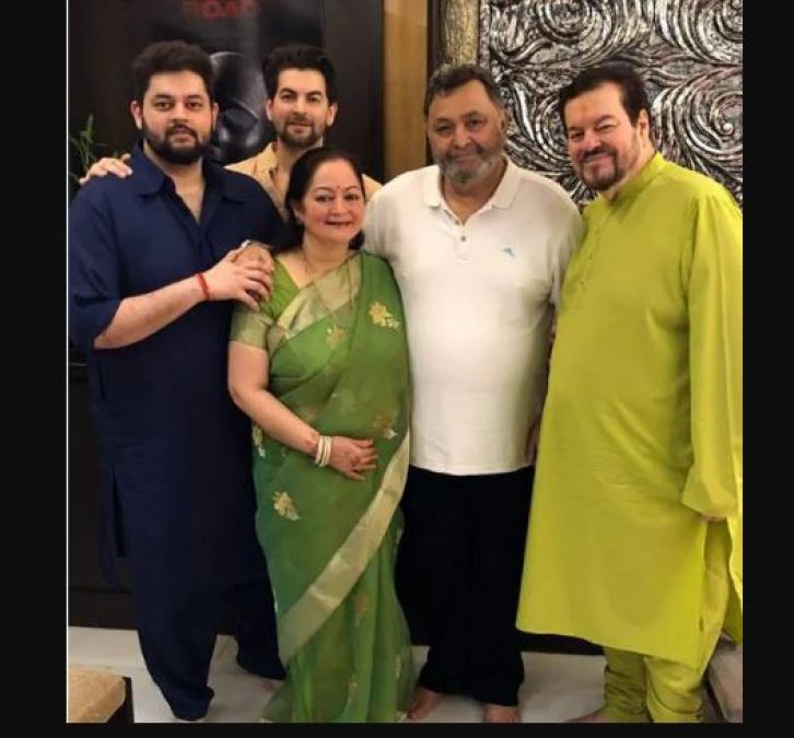 Rishi Kapoor reached Neil Nitin Mukesh's house as soon as he came to Mumbai, visited Bappa