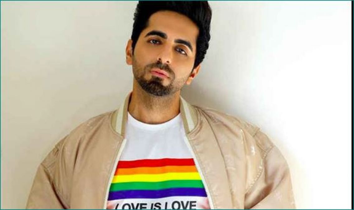 Ayushmann considers debut as a curse, Today he is a superhit actor