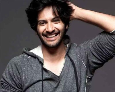 Ali Fazal, who became famous as Guddu Bhaiya, is dating this actress