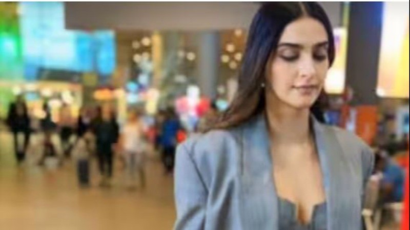 Fans were surprised to see Sonam's airport look