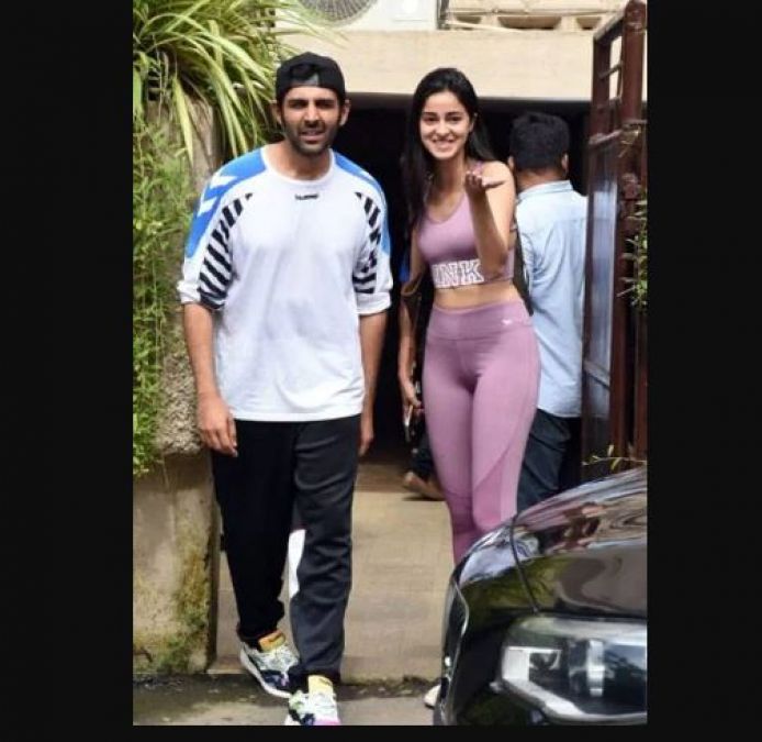 Kartik And Ananya Spotted Together After Dance Rehearsals