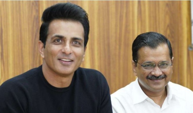 Income tax team reached Sonu Sood's house and office, recently became brand ambassador of Kejriwal govt