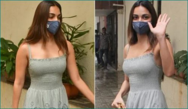 Kiara Advani came out wearing a bag worth lakhs and a dress worth Rs 500