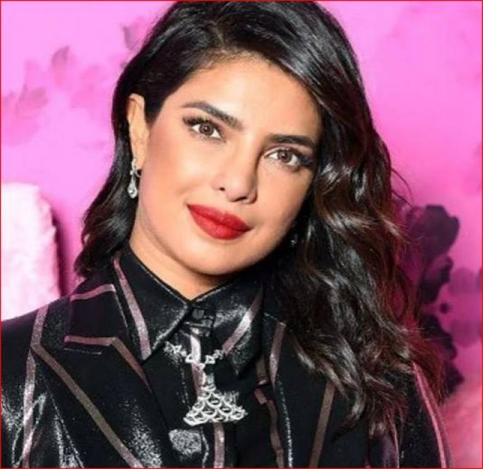 Priyanka looked something like this on the 20th anniversary of an International magazine