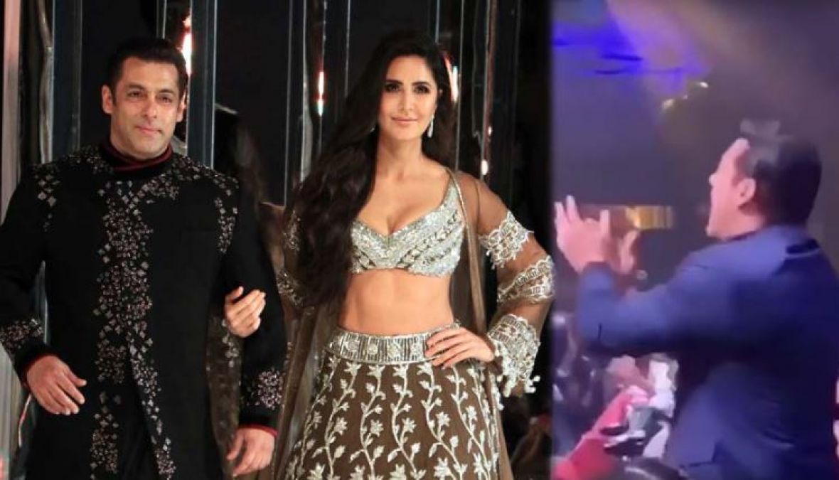 Katrina's name in Salman's ears, the actor gave a standing ovation