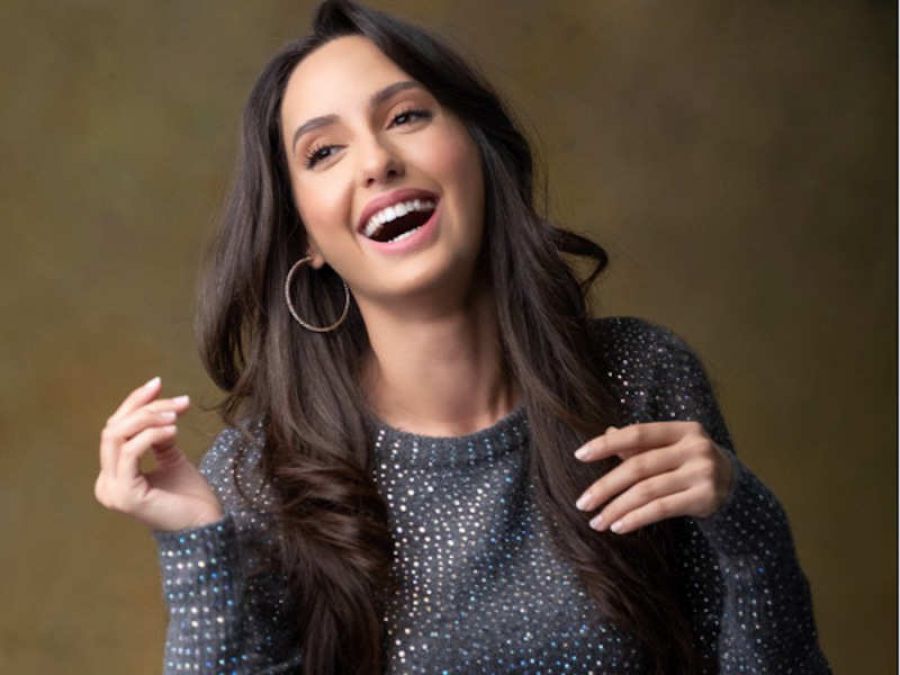 Nora Fatehi's fans get crazy on her dance, see her best dancing moves in these videos