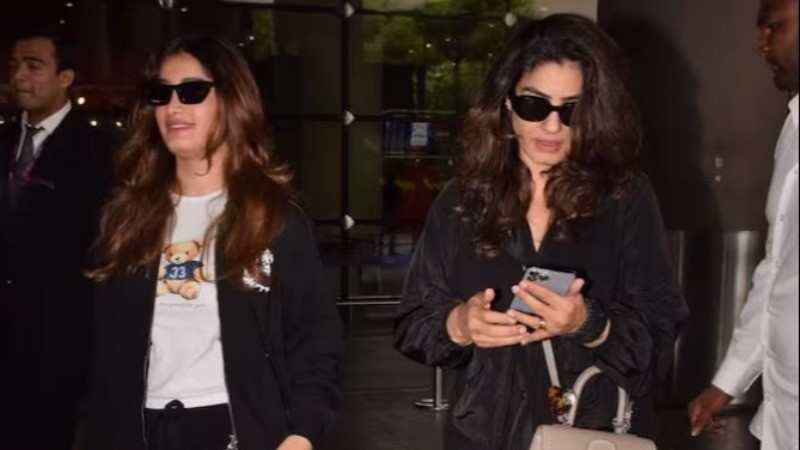 Raveena was spotted at the airport with daughter Rasha.