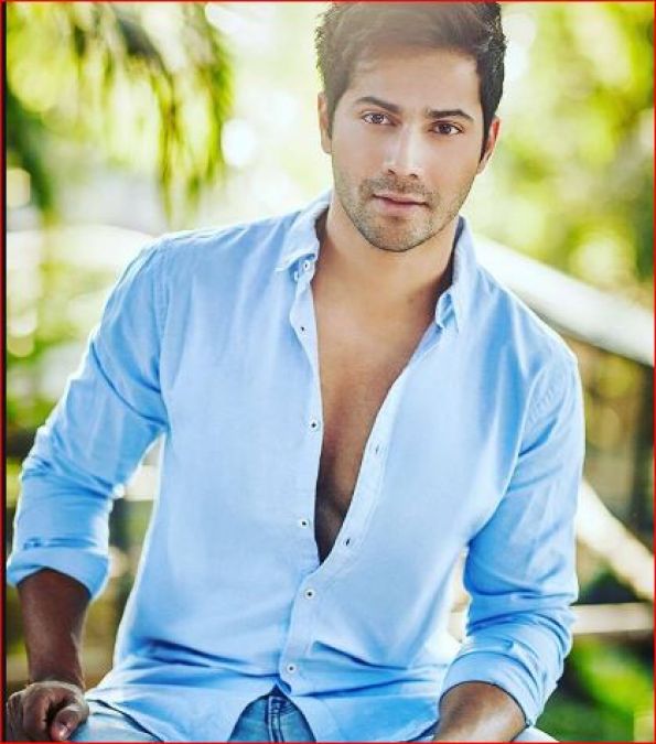 Fan gives this special gift to Varun Dhawan, actor shared the picture