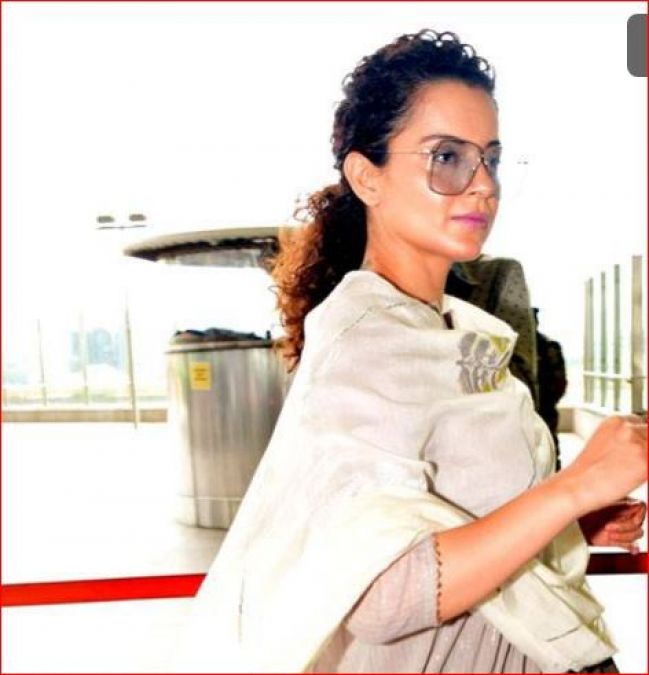 Kangana Ranaut appeared in a simple look with a bag of lakhs
