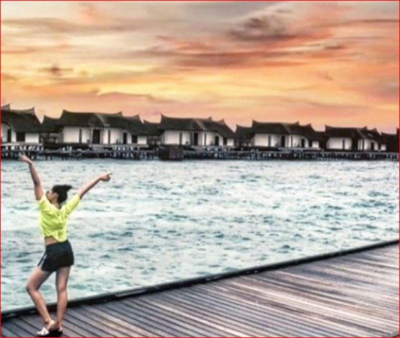 Sonakshi Sinha enjoys holidays in Maldives, photos go viral
