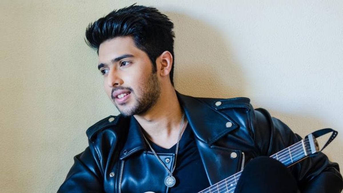Armaan Malik's new heart touching song released, video goes viral