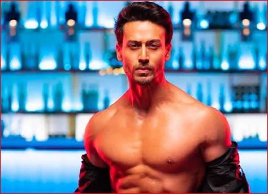 Tiger Shroff  watches this video before sleeping at night, revealed this