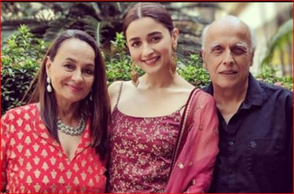 Pooja Bhatt used to hate Alia Bhatt's mother very much, you'll be amazed to know why!