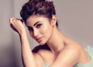 Post of Mouni Roy's upcoming movie song surfaced, won hearts of fans